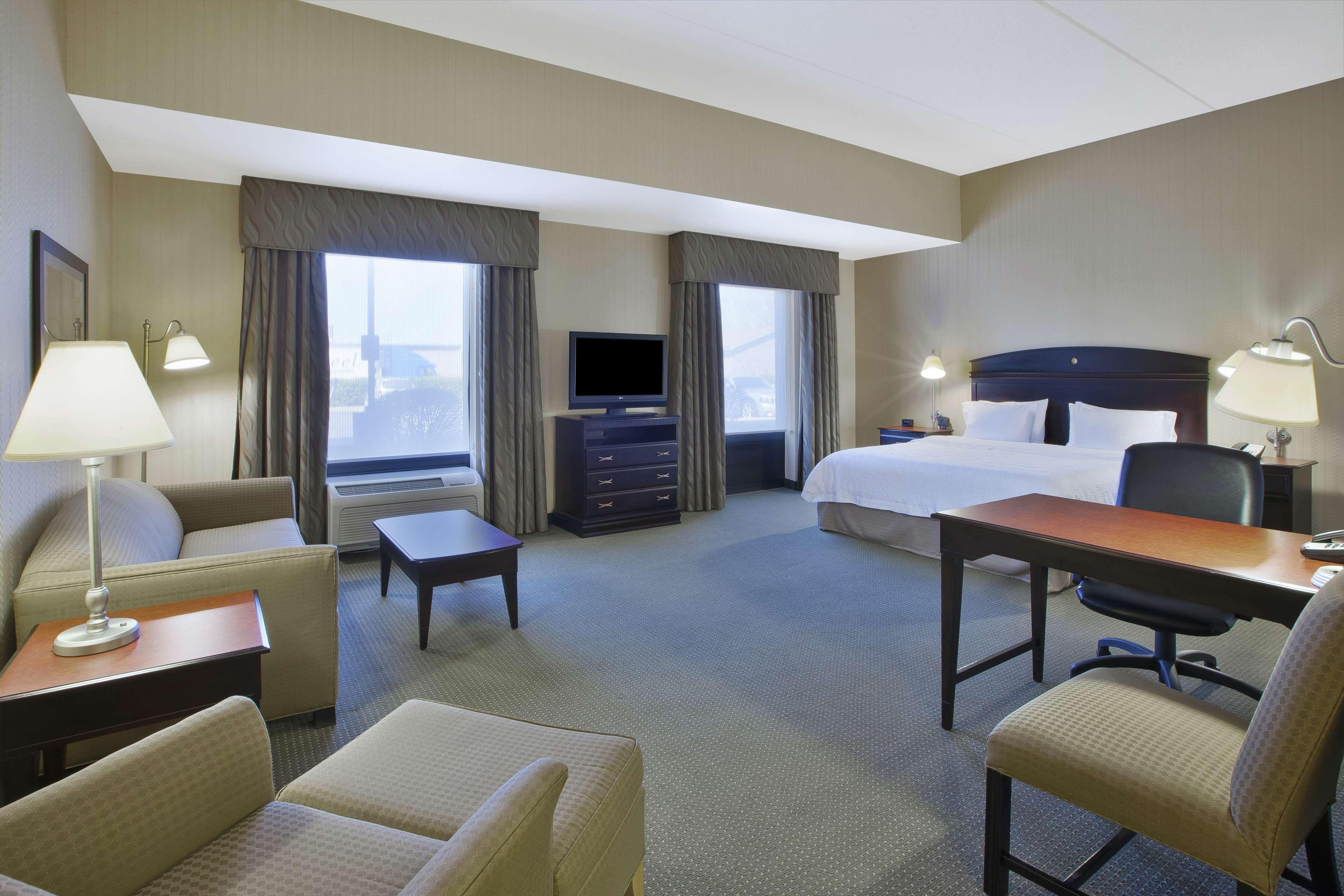 Hampton Inn & Suites Plattsburgh Esterno foto