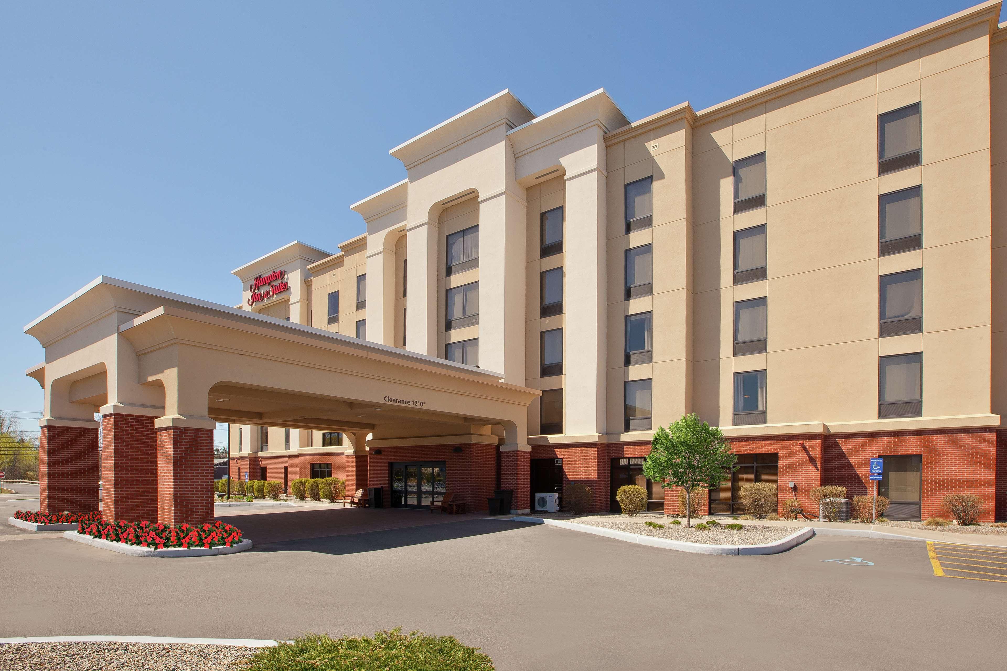Hampton Inn & Suites Plattsburgh Esterno foto