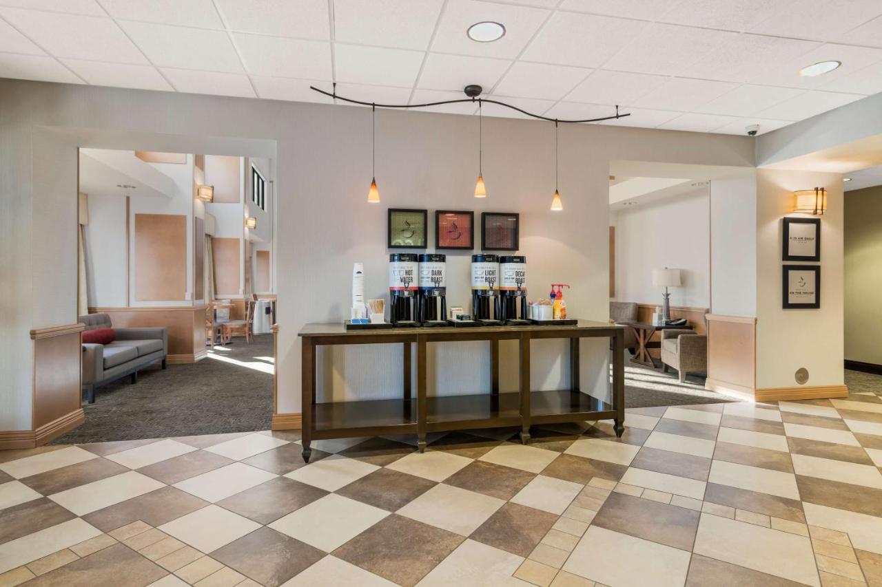 Hampton Inn & Suites Plattsburgh Esterno foto