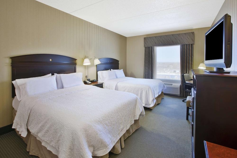Hampton Inn & Suites Plattsburgh Esterno foto