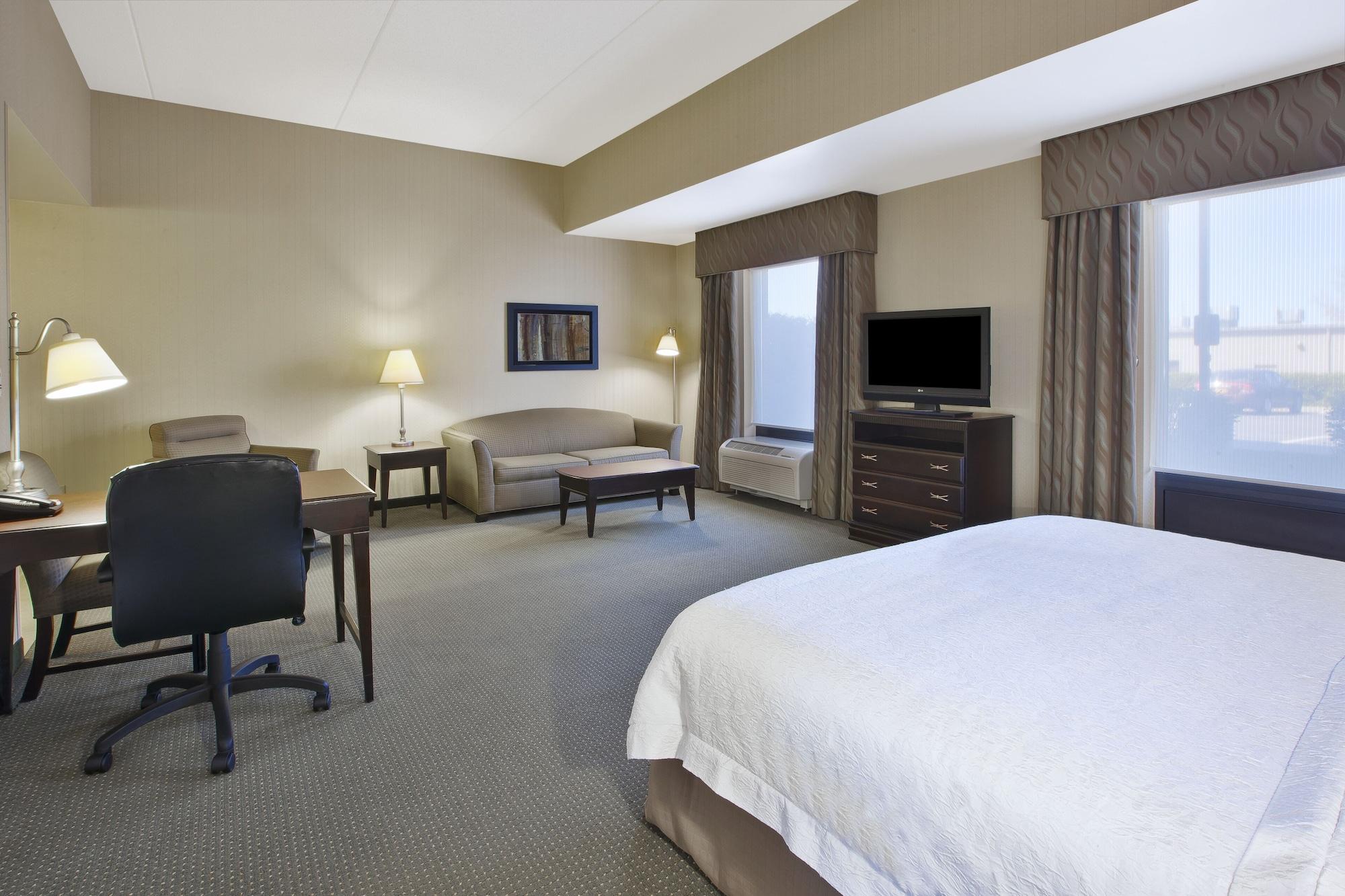 Hampton Inn & Suites Plattsburgh Esterno foto