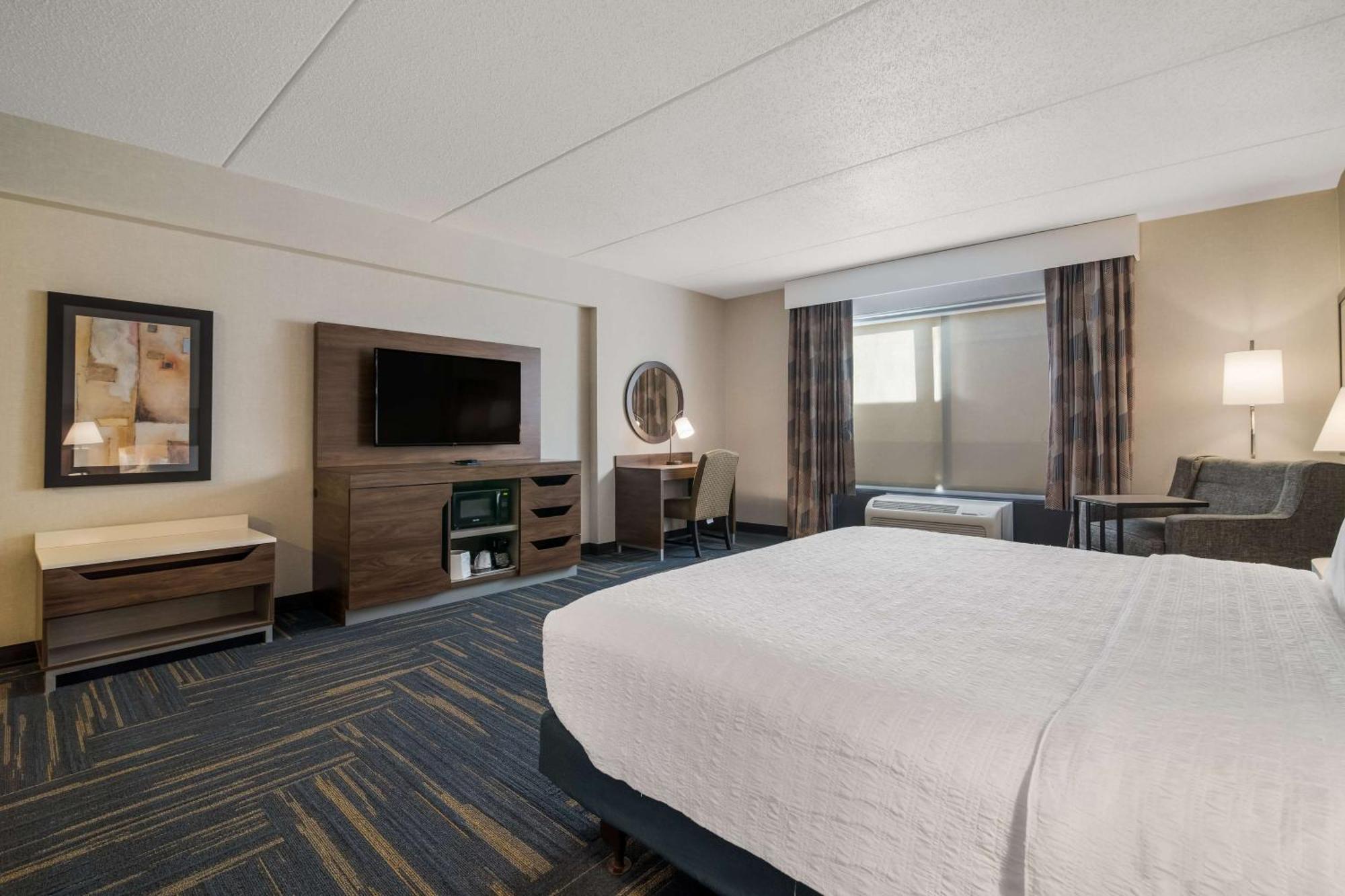 Hampton Inn & Suites Plattsburgh Esterno foto