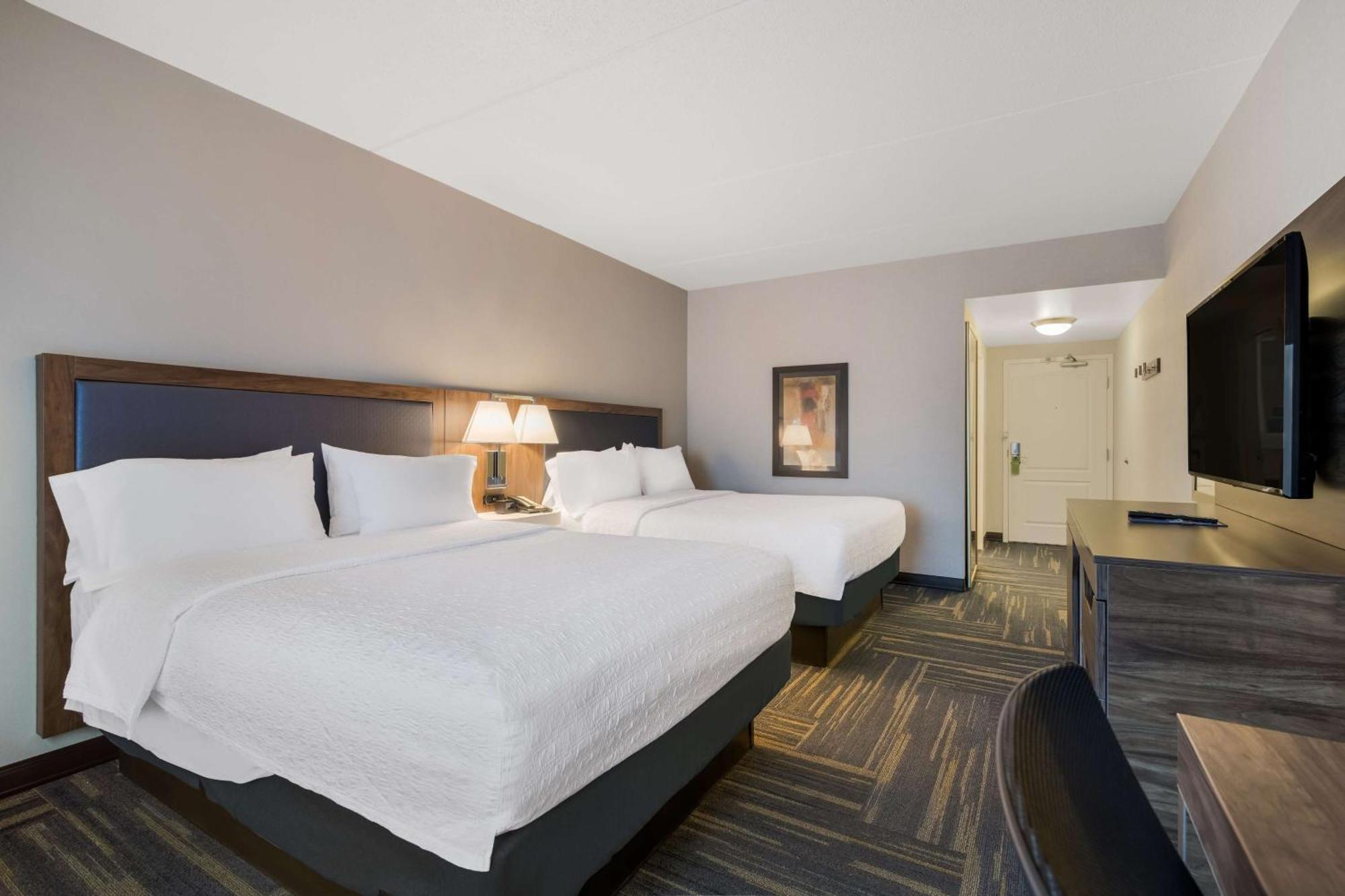 Hampton Inn & Suites Plattsburgh Esterno foto