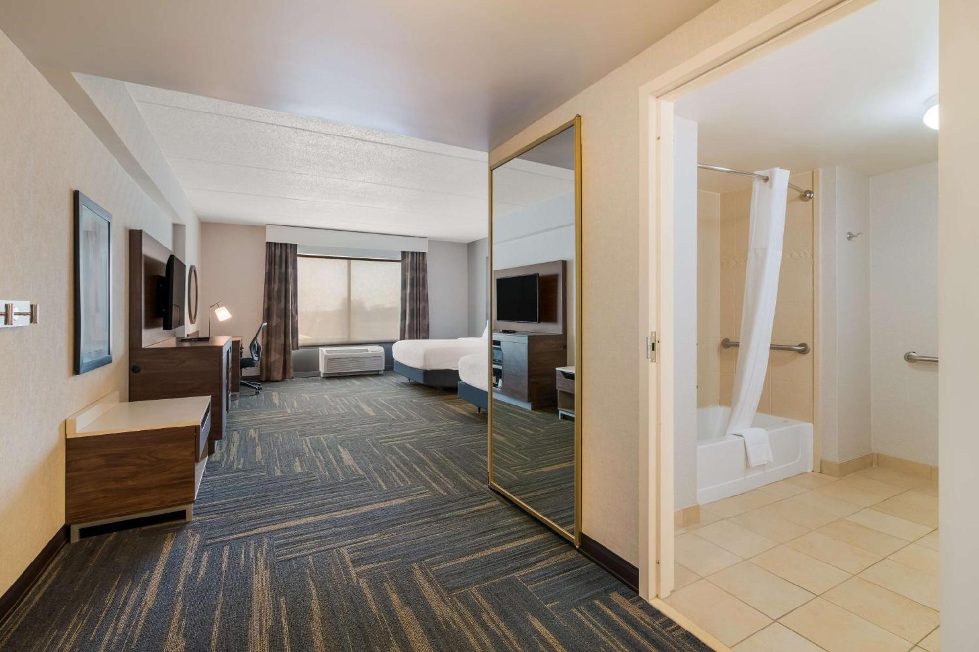 Hampton Inn & Suites Plattsburgh Esterno foto