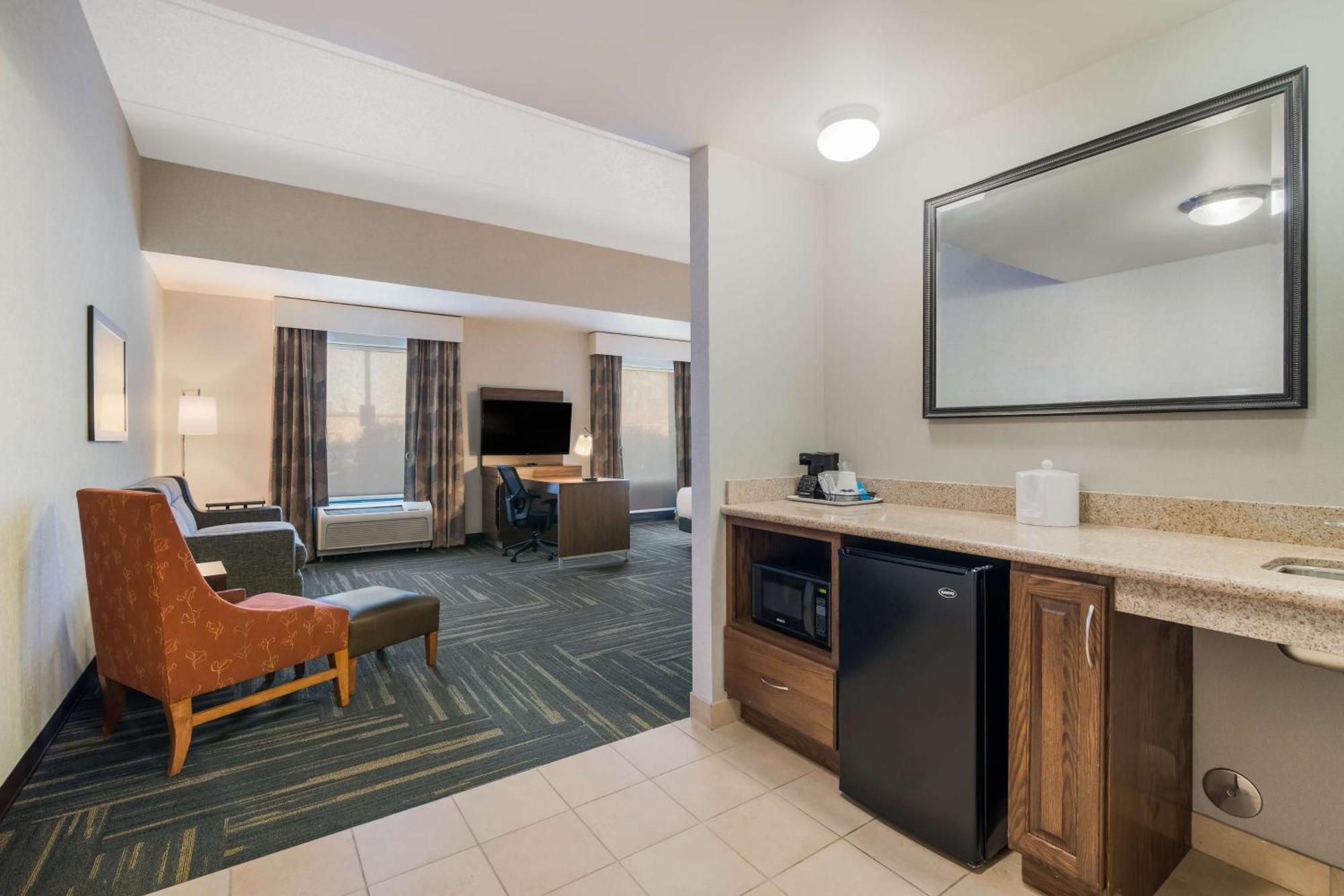 Hampton Inn & Suites Plattsburgh Esterno foto