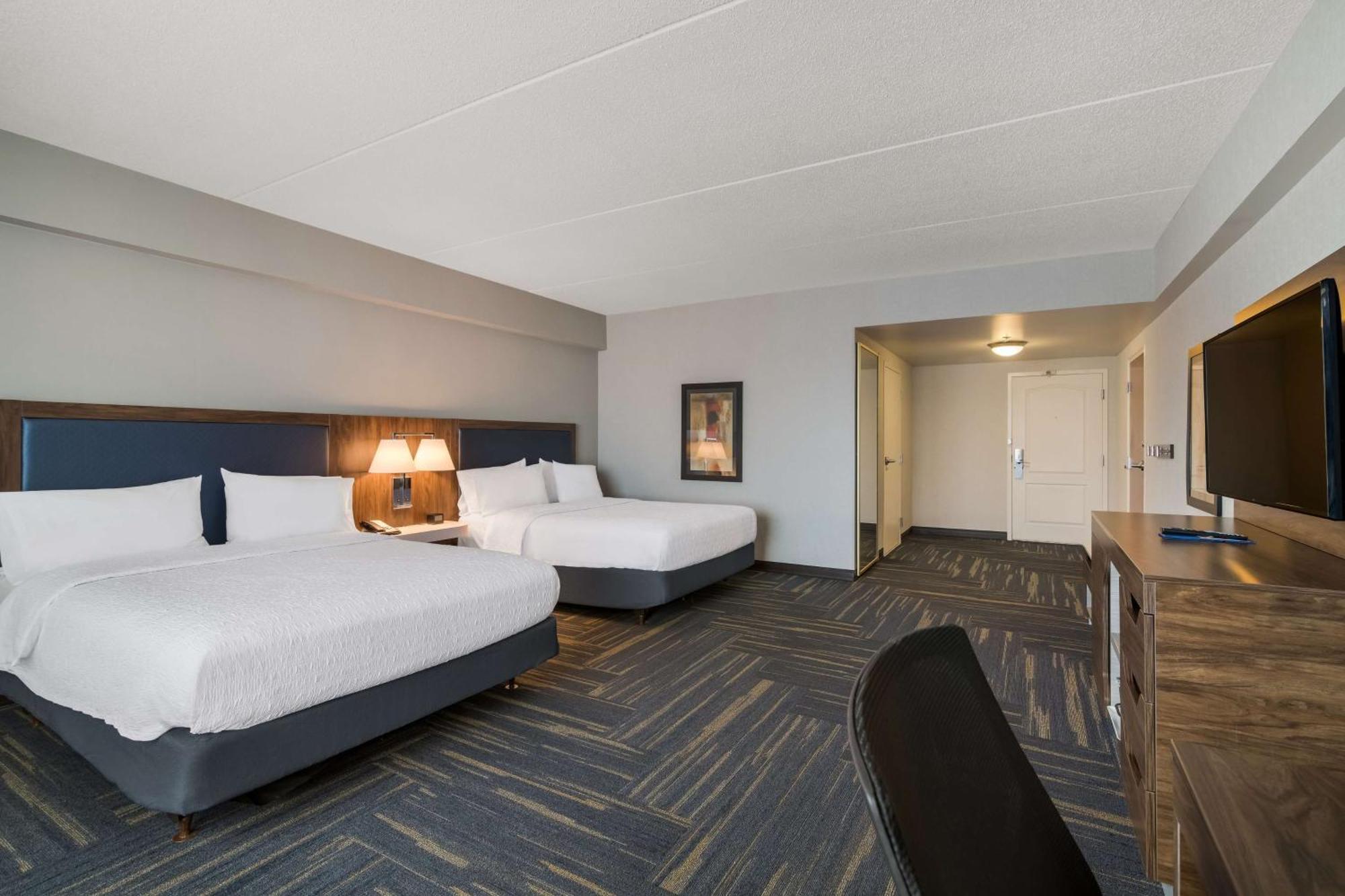 Hampton Inn & Suites Plattsburgh Esterno foto