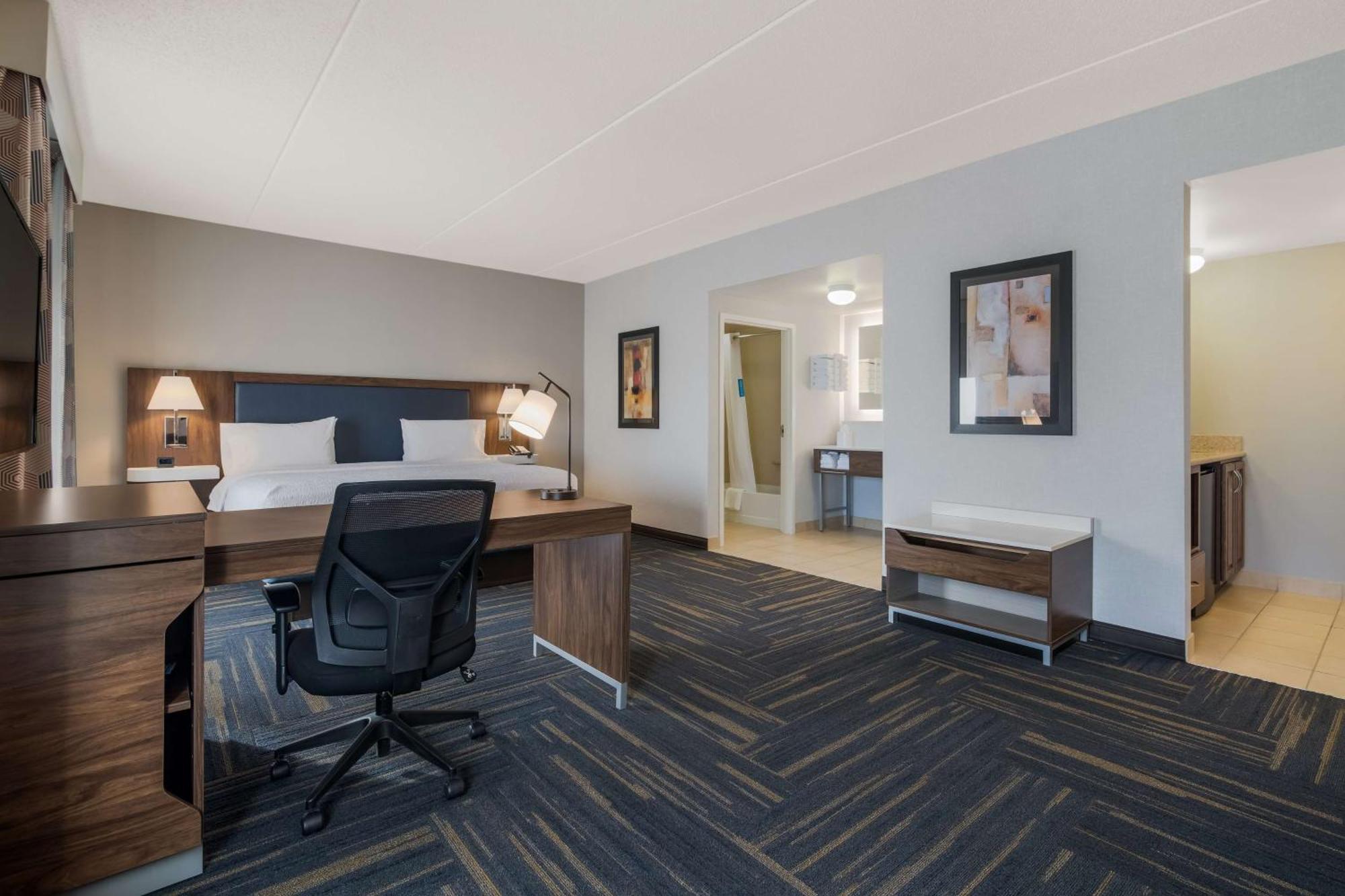 Hampton Inn & Suites Plattsburgh Esterno foto