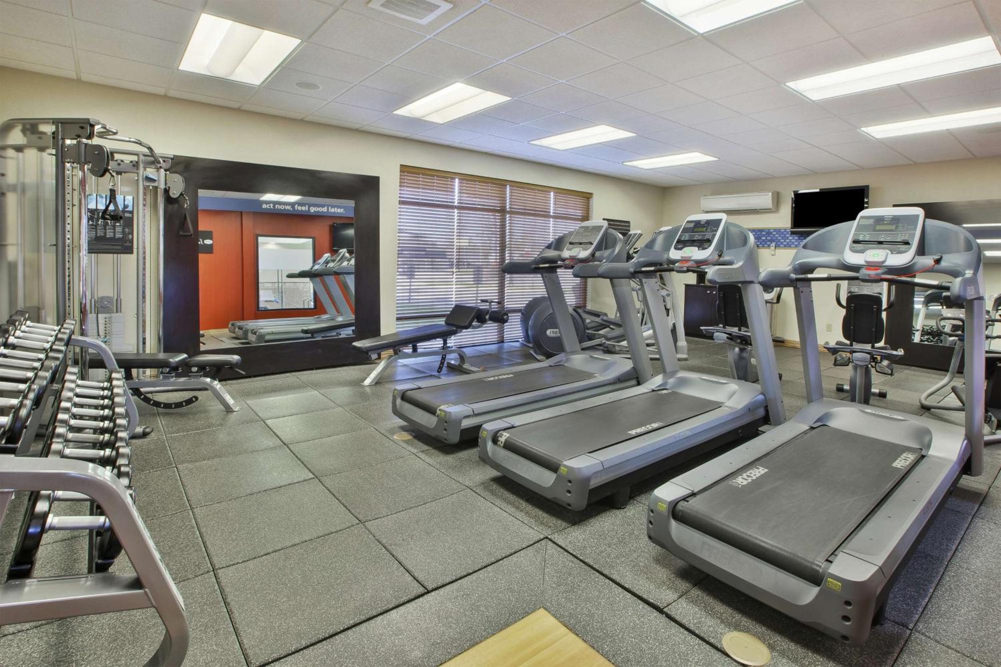 Hampton Inn & Suites Plattsburgh Esterno foto